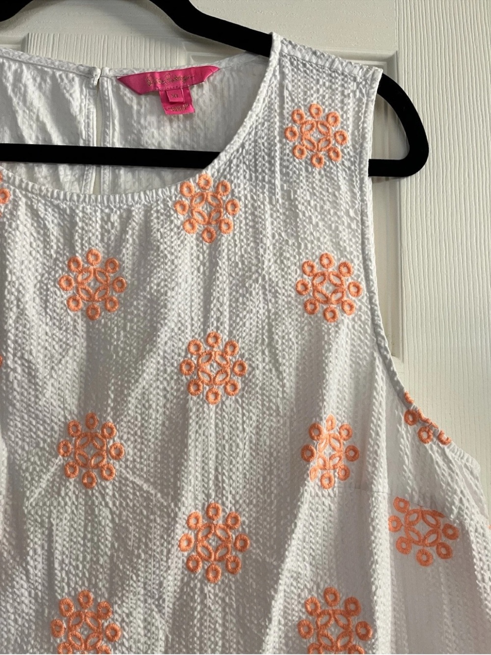 Lilly Pulitzer White Sleeveless Peplum Top with Peach Embroidery XL - Picture 3 of 6